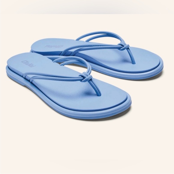 OluKai Shoes - Olukai 'Aka Flip Flop Women's Size 9 Comfort Beach Sandal Cloud Blue